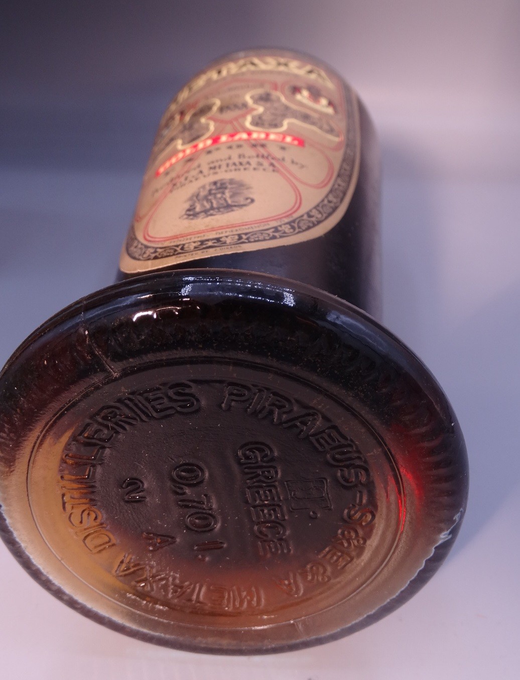 METAXA - GOLD LABEL -SEVEN STAR - 0,7l Flasche - 40% vol - ALT und RAR - Vermutlich ca. 1975